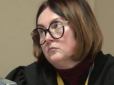 Хіти тижня. Систематично їздить туди-сюди, або Україна має знати в обличчя своїх 
